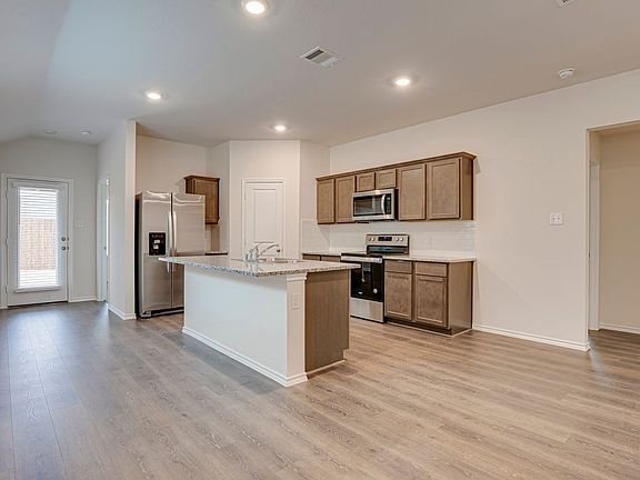 2nd image of 2030 Crested Jay Dr #2