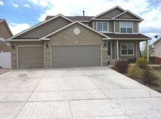6729 Dream Weaver Dr, Colorado Springs, CO 80923