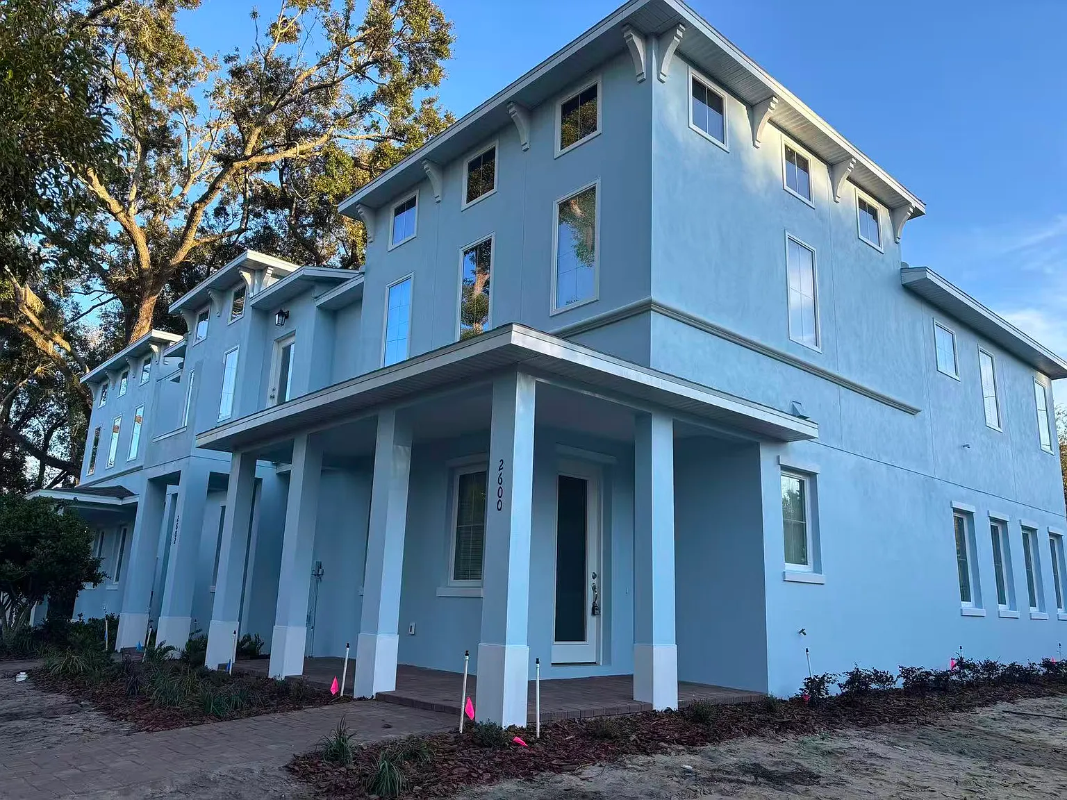 3 bed, 2.5 bath, 1500 sqft, $3,250 — Photo 2