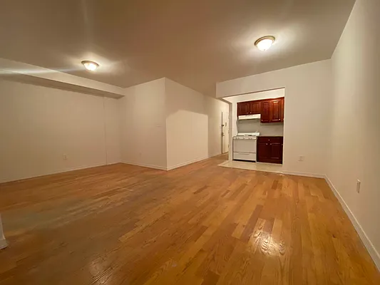 Rented by Massada Home Sales Inc | media 7