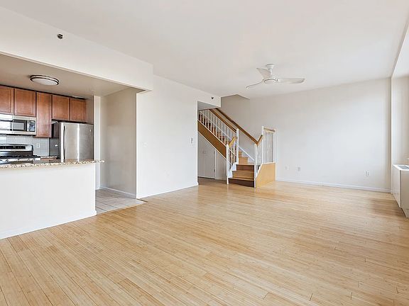 3rd image of 247 W 115th St APT 6A