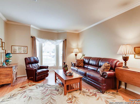 3rd image of 963 Lightstone Dr