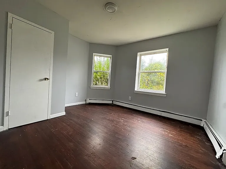 126 Oak St #1 — Photo 5