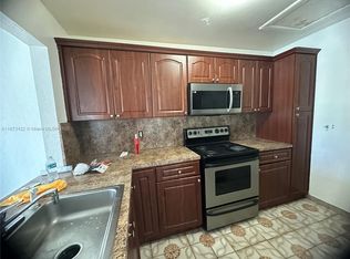 6675 26th Ct APT 23-9, Hialeah, FL 33016