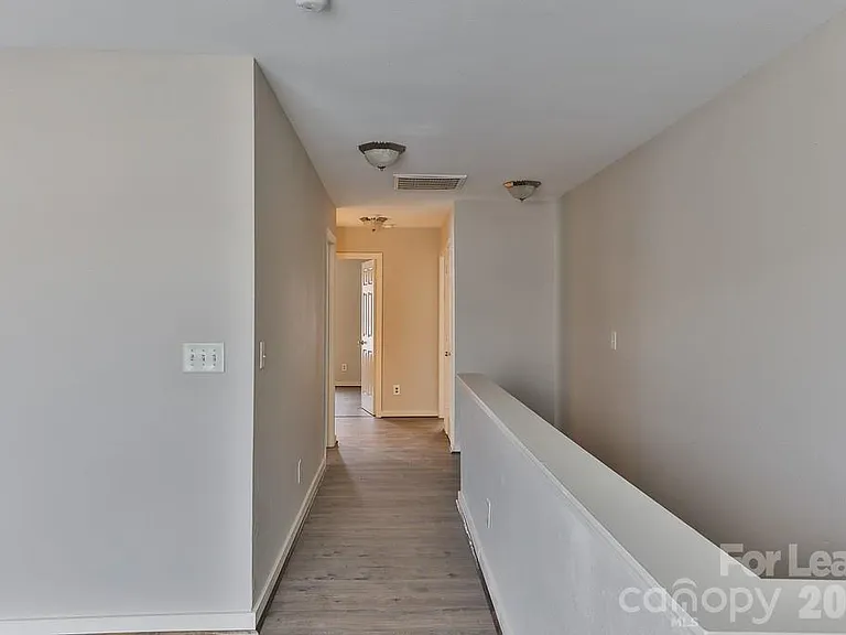 8946 Chalkstone Rd — Photo 27