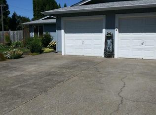 711 Delta Dr NE #2, Salem, OR 97303