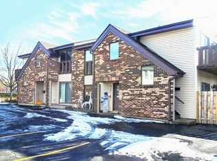 108 W Wood St APT B, Palatine, IL 60067