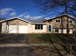 3101 Sweetbrier Ter, Midland, MI 48642