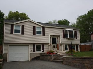 32 Pemberton St, Lowell, MA 01850