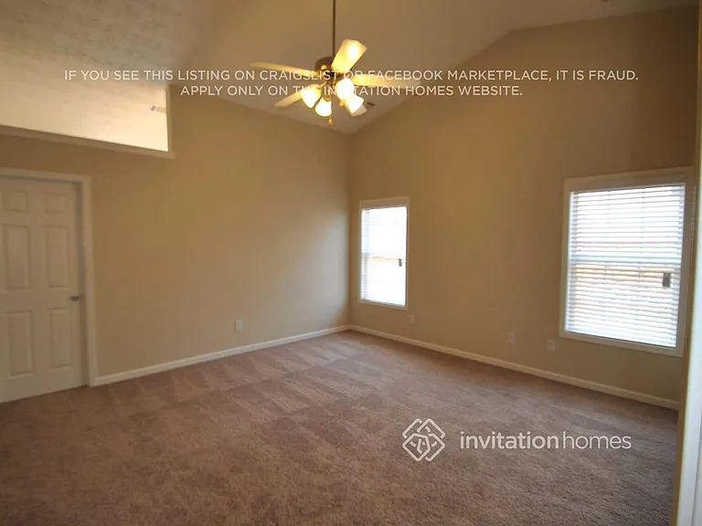 60 Green Gables Dr — Photo 3