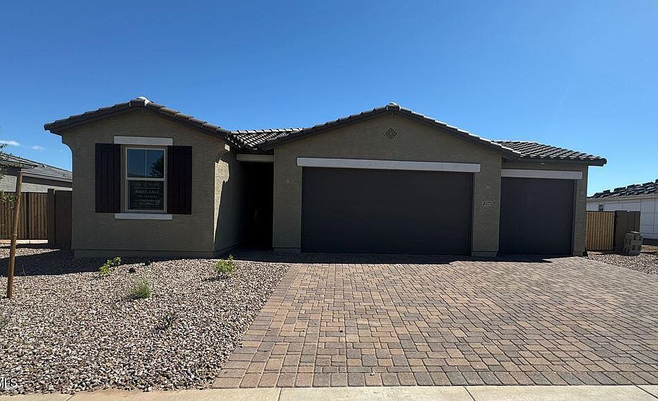 1st image of 2075 E BROOKLYN Drive