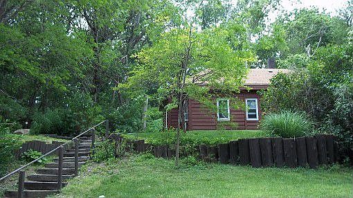 3rd image of 2328 Mesa Pl