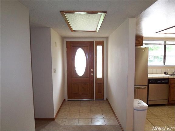 3rd image of 6933 Burnham Dr