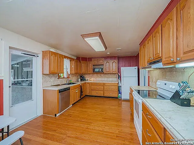 361 Private Road 4619 — Photo 14