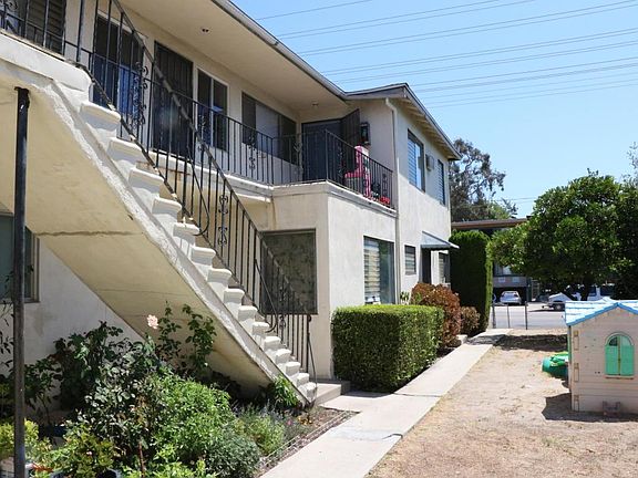 3rd image of 7027 Fulton Ave