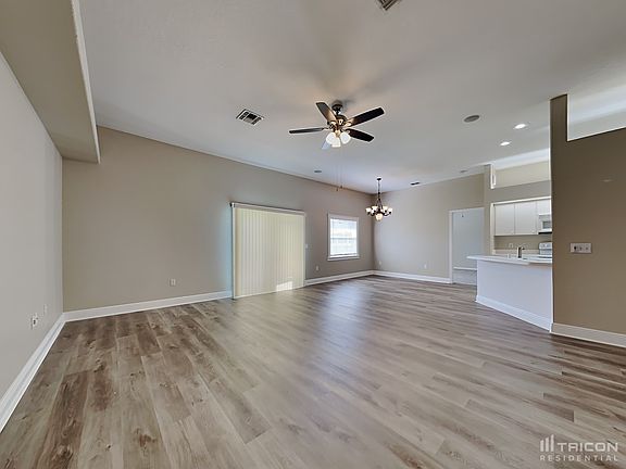 4th image of 129 Ruby Lake Dr