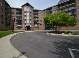 2601 Kenzie Ter APT 230, Saint Anthony, MN 55418