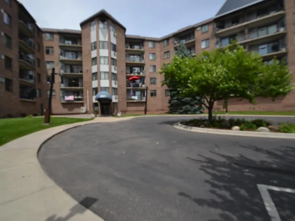 2601 Kenzie Ter APT 230, Saint Anthony, MN 55418
