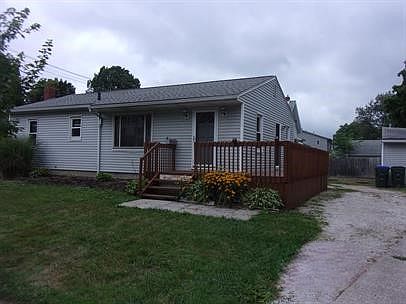 1st image of 2028 Cook St