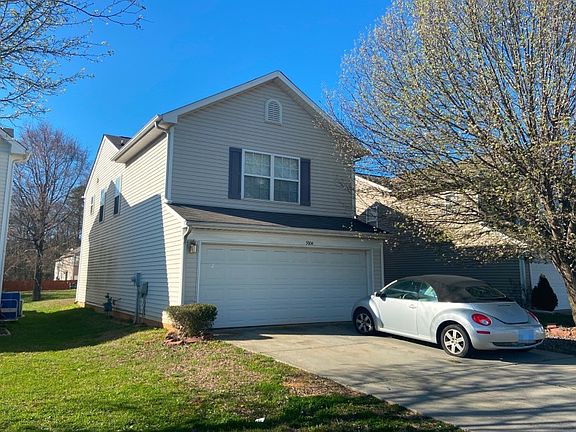 3rd image of 5004 Wallace Creek Ln