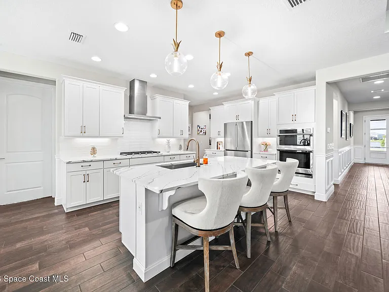 2258 Pangea Cir — Photo 15