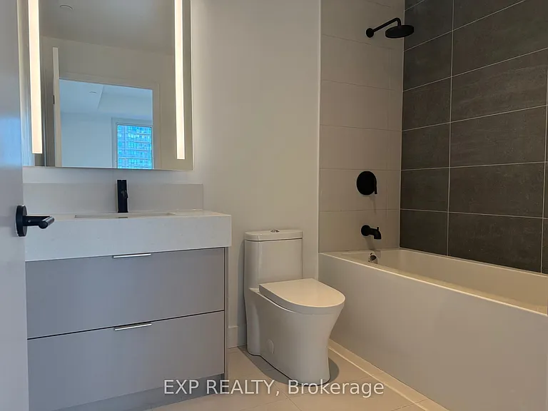 308 Jarvis St #818 — Photo 9