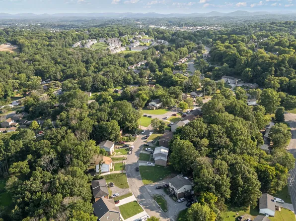 225 Cedarmont Cir, Nashville, TN 37211