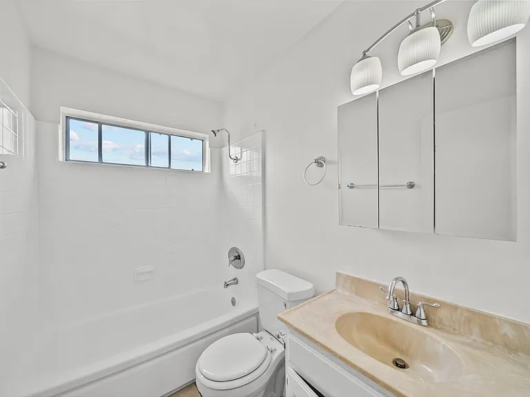 8371 Northgate Ave #16 — Photo 11