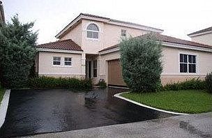 1st image of 522 NW 47th Ter