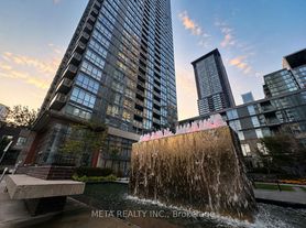 15 Fort York Blvd