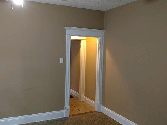 4th image of 3933 Pattison Ave