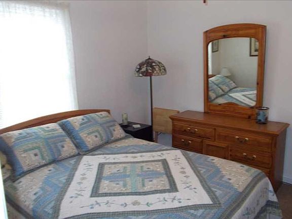 5th image of 3604 Essex Cir