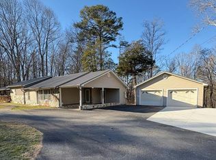 222 Sugar Creek Rd, Blue Ridge, GA 30513