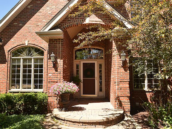 3rd image of 17010 Warbler Ln