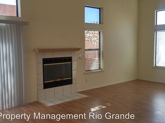 4th image of 4908 Edwards Dr NE