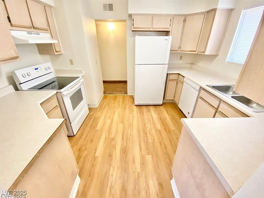 2nd image of 3151 Soaring Gulls Dr Unit 2197