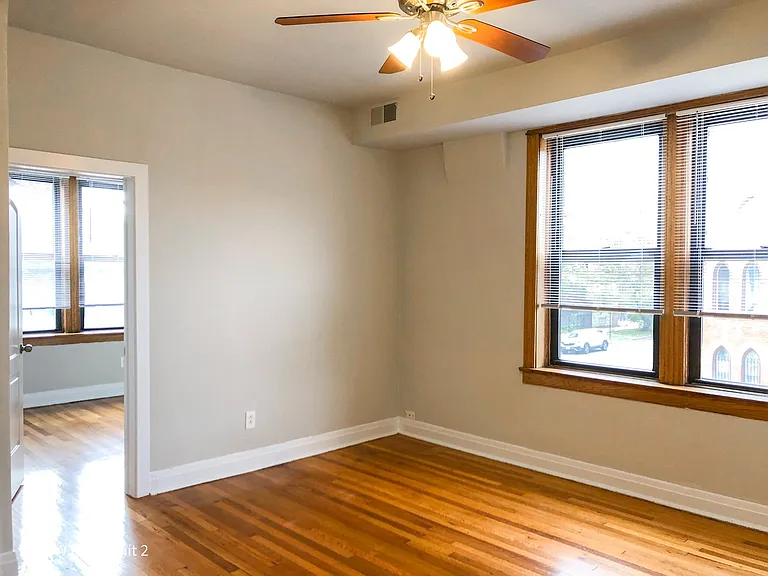 2656-58 W. Iowa St./907 N. Washtenaw Ave. — Photo 5