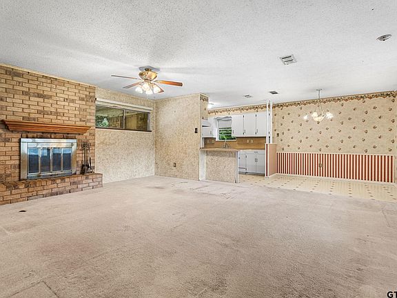3rd image of 13592 Choctaw Dr