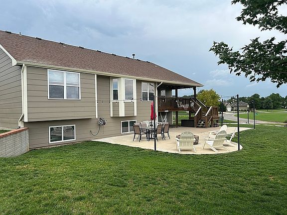 2nd image of 3100 Elwell Dr