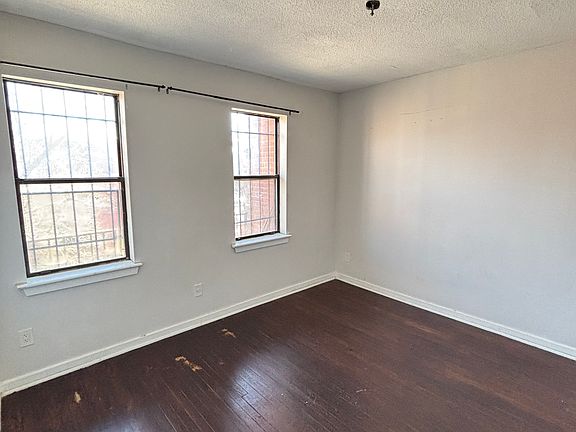 3rd image of 18 Townley St #J3