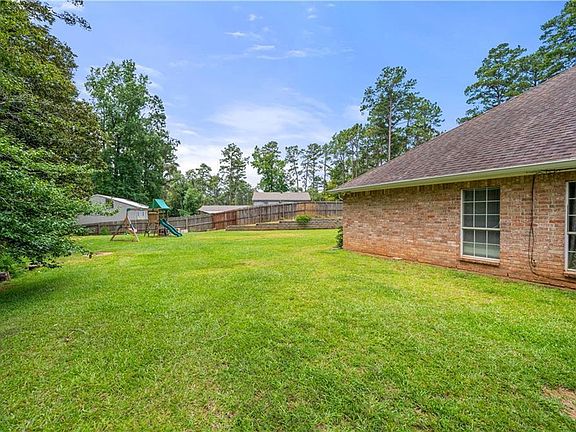 5th image of 127 Woodforest Dr
