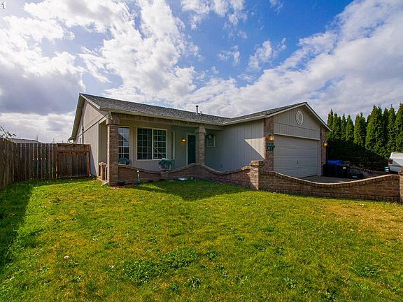 2nd image of 8510 NE 139th Ave
