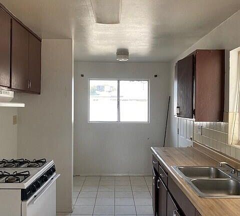 4th image of 238 E LAS PALMARITAS Drive