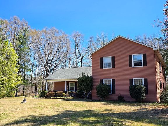 3rd image of 517 Robertson Ln