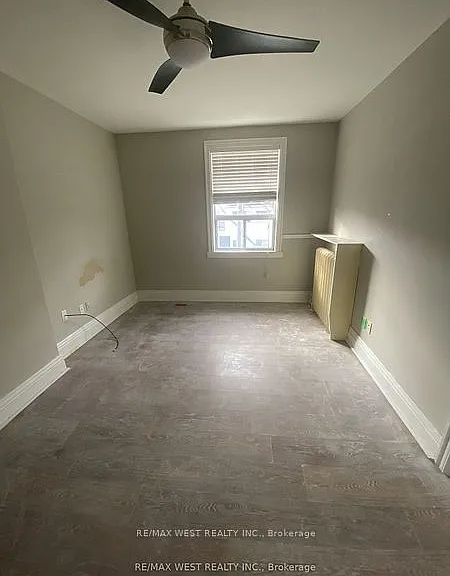 35 Lansdowne Ave #2 — Photo 9