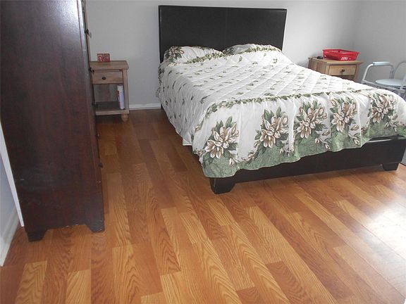 4th image of 2600 W Sunrise Lakes Drive #103