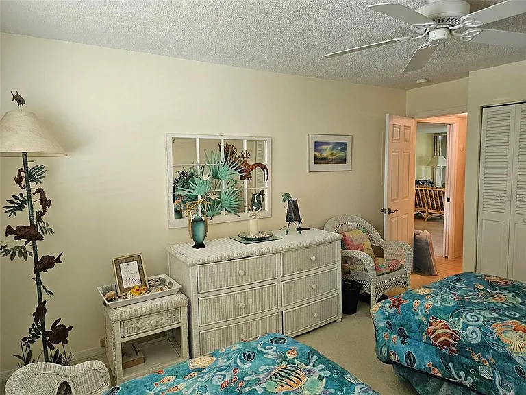 4765 Independence Dr — Photo 22