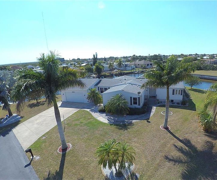 1st image of 4521 Pelican Pointe Dr