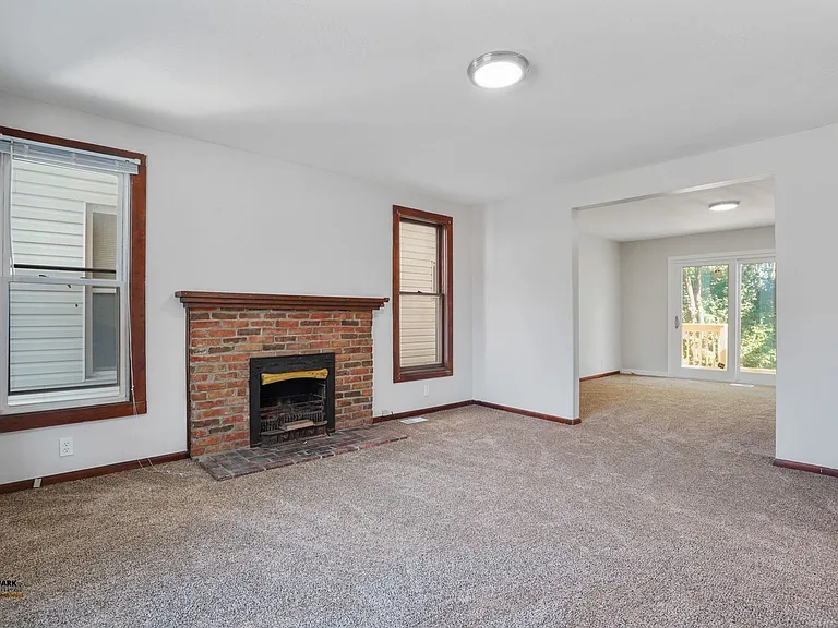 588 Mount Vernon Rd — Photo 28