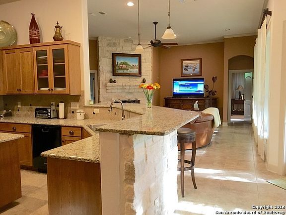 4th image of 16823 Lilly Crest Dr